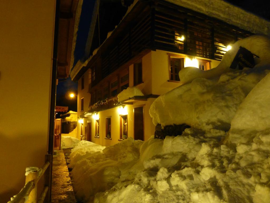 Casa Walser Hotel Riva Valdobbia Exterior photo