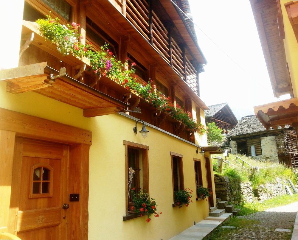 Casa Walser Hotel Riva Valdobbia Exterior photo